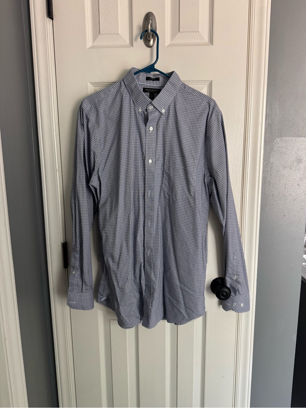 Banana Republic blue checked button down shirt - excellent condition